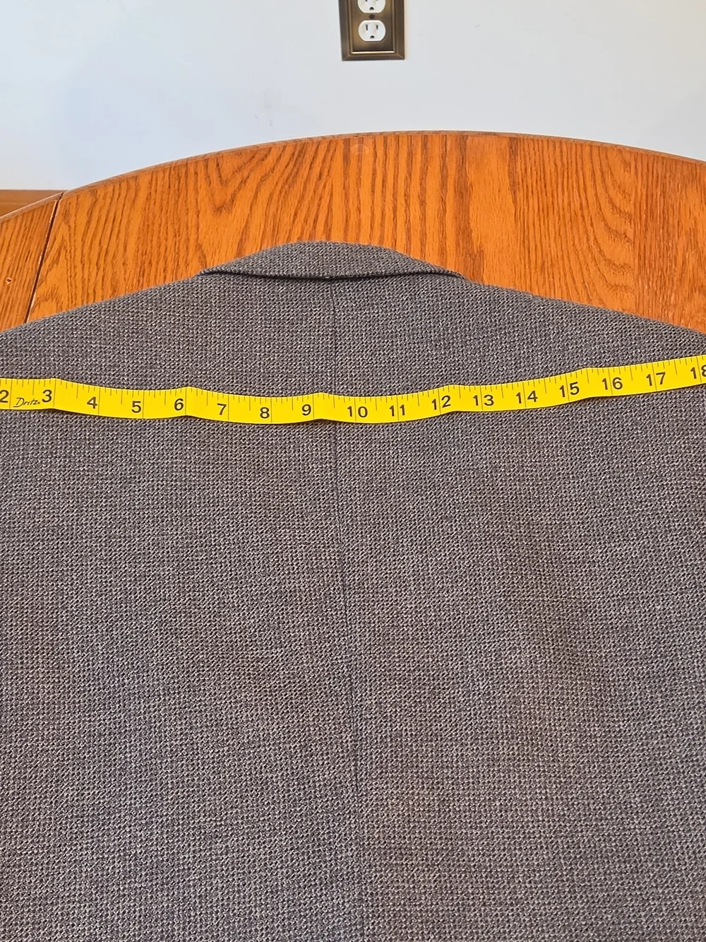 Oscar de la Renta refined gray